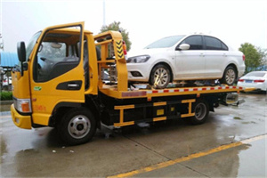 赤坎附近拖车救援24小时服务热线